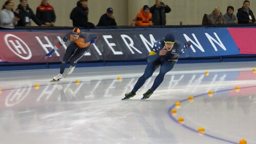 2-1逆转复仇梁王，国羽包揽四强，提前锁定总决赛冠军